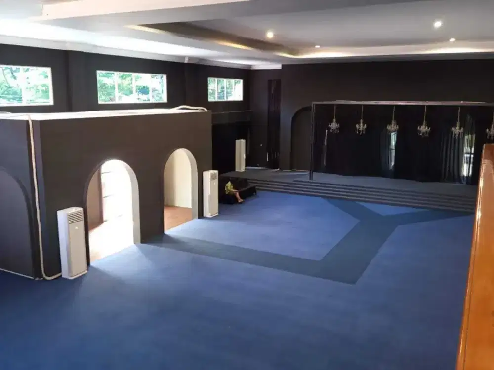 SEWA BANGUNAN KOMERSIAL SAMPING BALAI KOTA SURABAYA PUSAT STRATEGIS