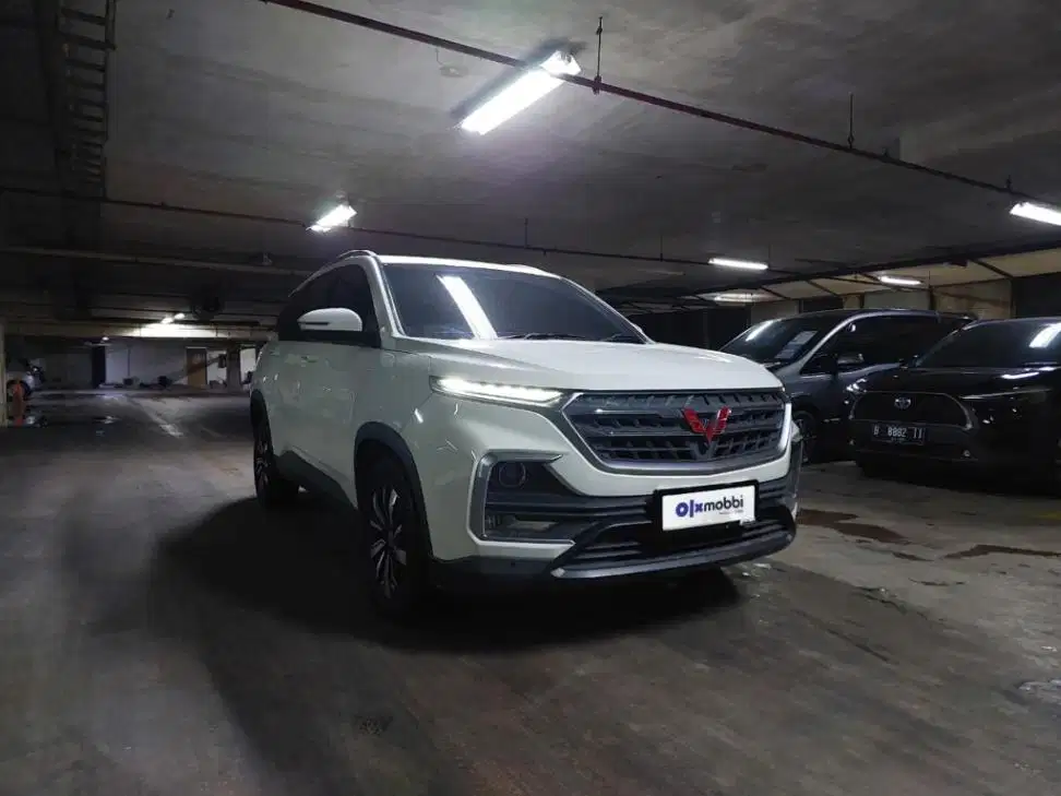 LOW DP Wuling Almaz 1.5 Exclusive 5-Seater Bensin-AT 2019 FMZ