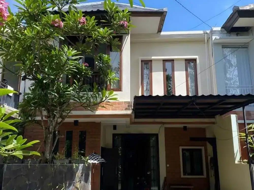 Dijual rumah 2 lantai minimalis style di area Muding - Kerobokan.