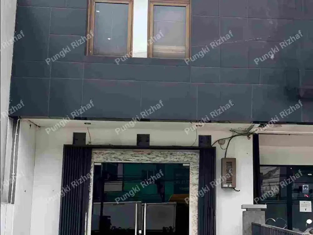 Dijual Ruko Aktif 3 Lantai Strategis di Jalan Utama Masuk Kawasan Bintaro - Jakarta Selatan