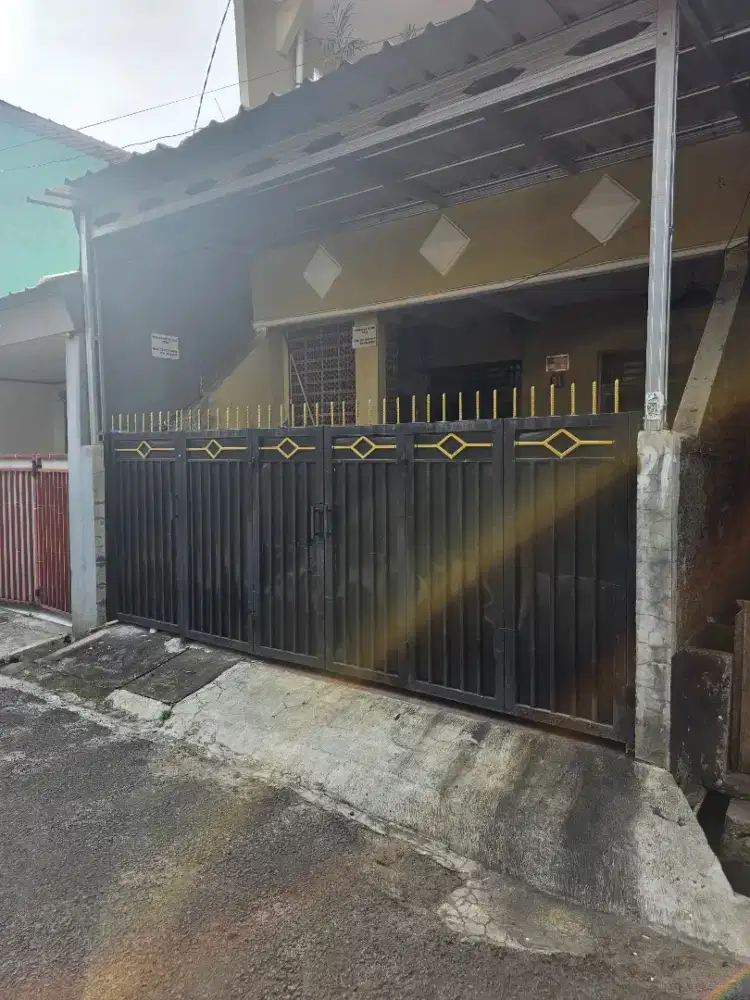 Dikontrakan Rumah 2 lantai dekat Kantor Bea dan Chukai Pisangan