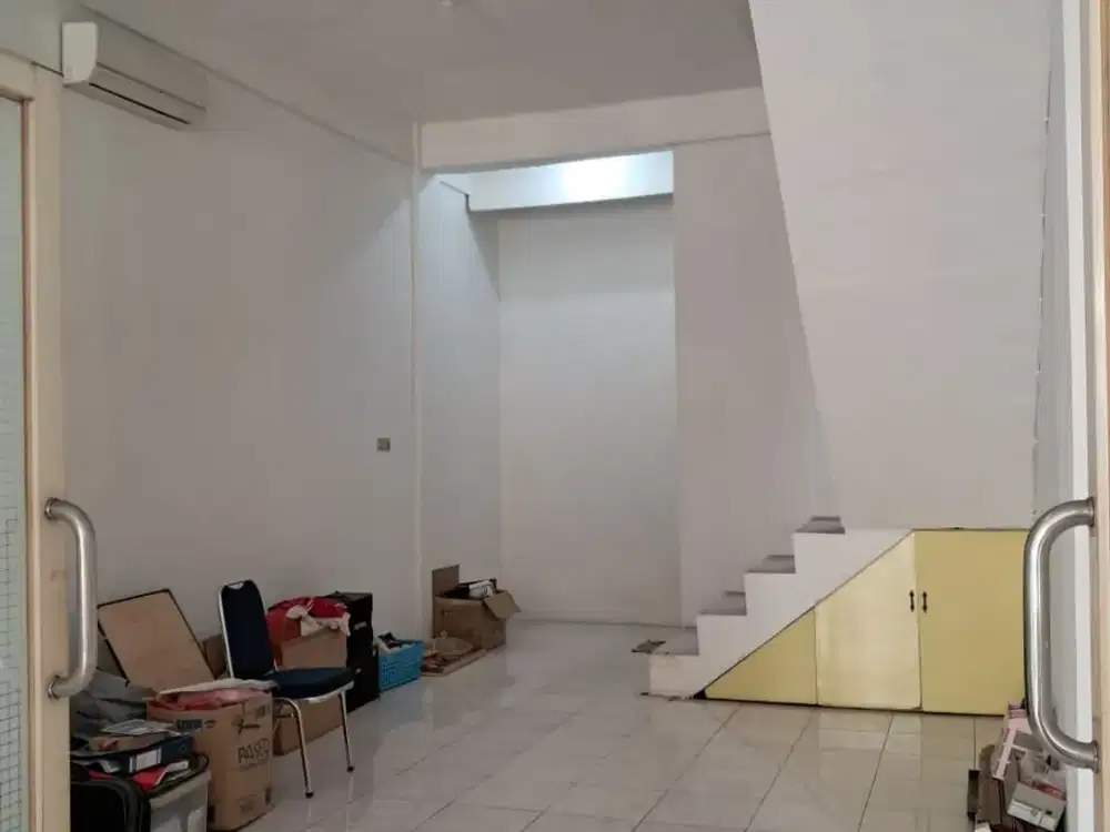 DIJUAL RUKO 3 LANTAI AKSES JALAN UTAMA HARGA MURAH DI TAMAN SURYA 5