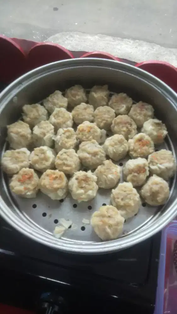 Dicari pegawai untuk jaga stand