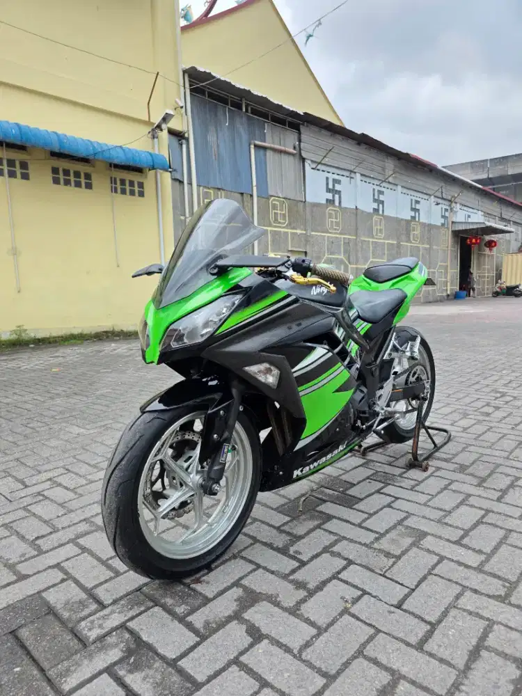 Kawasaki Ninja 250 FI SE Hijau 2017
