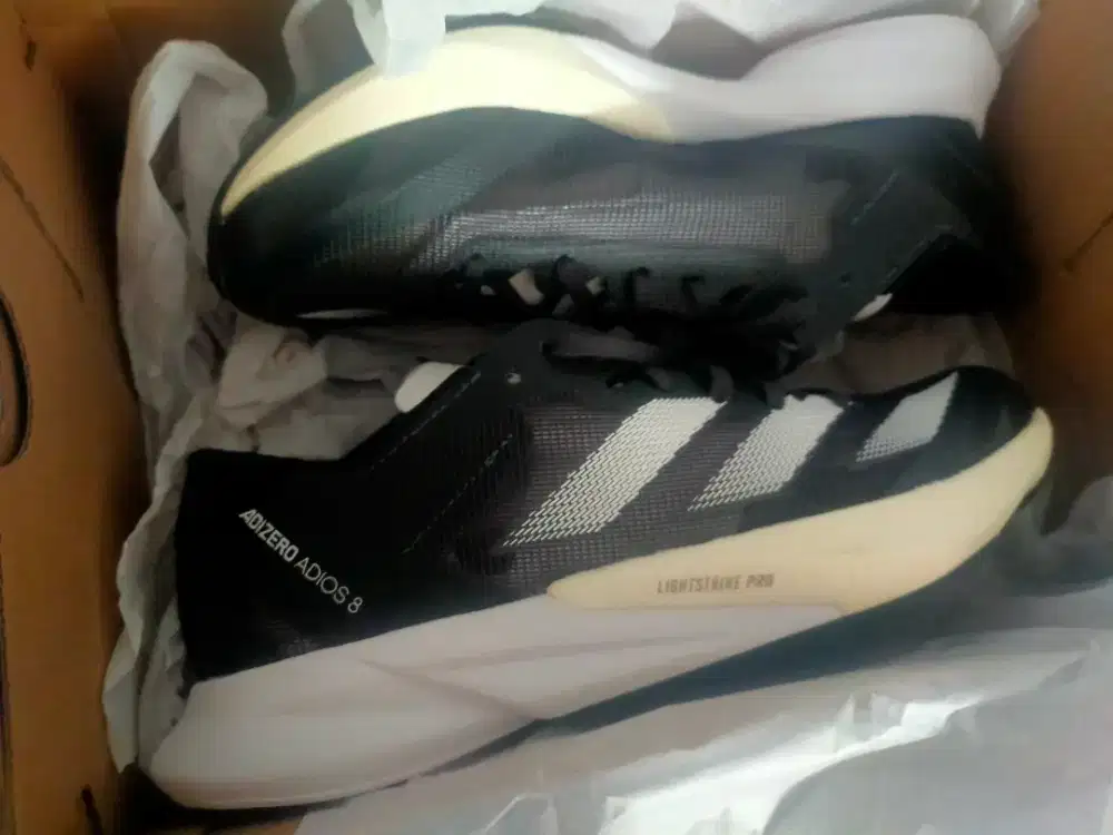 Sepatu adidas adizero adios 8 size 38
