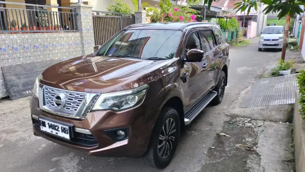 Jual Nissan Terra VL