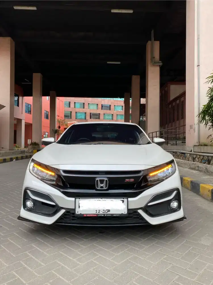 Civic Hatchback 2020 LOW KM 20RB PAJAK ON 1 TH