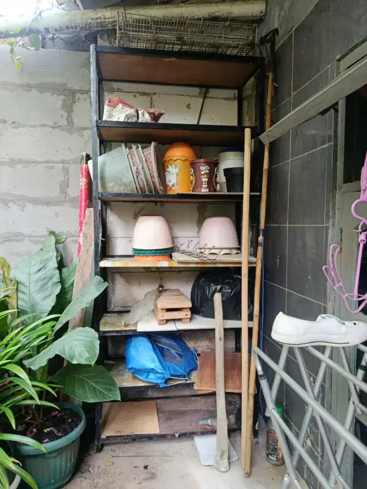 Rak Besi ukuran 81 x 35, 5 x 190