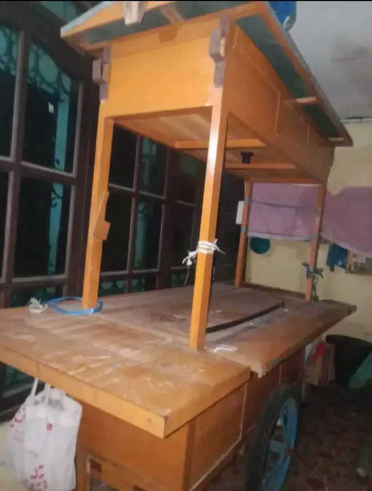 Dijual Murah (Balik Modal) Rombong Baru Usaha Angkringan