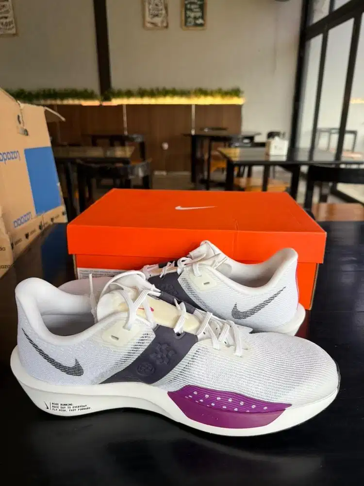 Sepatu Lari Nike Zoom Rival fly 4
