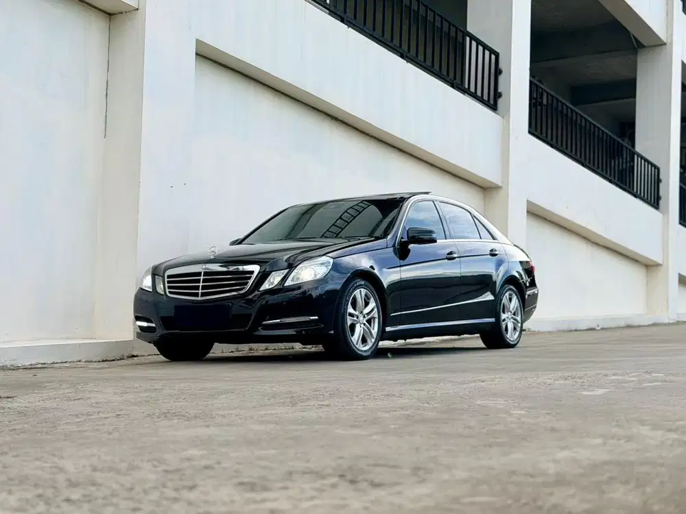 Mercedes-Benz W212 E300 Avantgarde Panoramic 2012