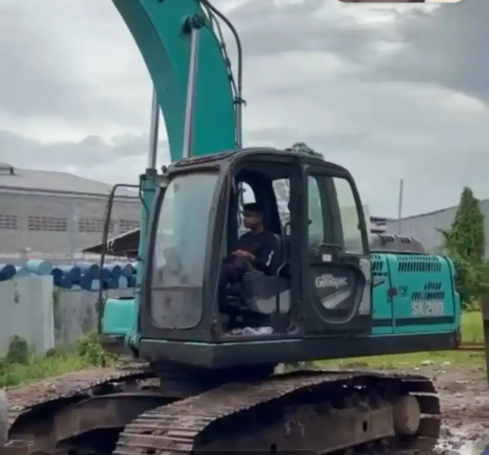 Kobelco SK200-8
