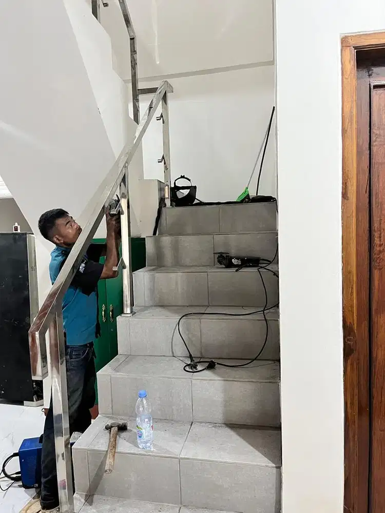 Railing stanlis+kaca