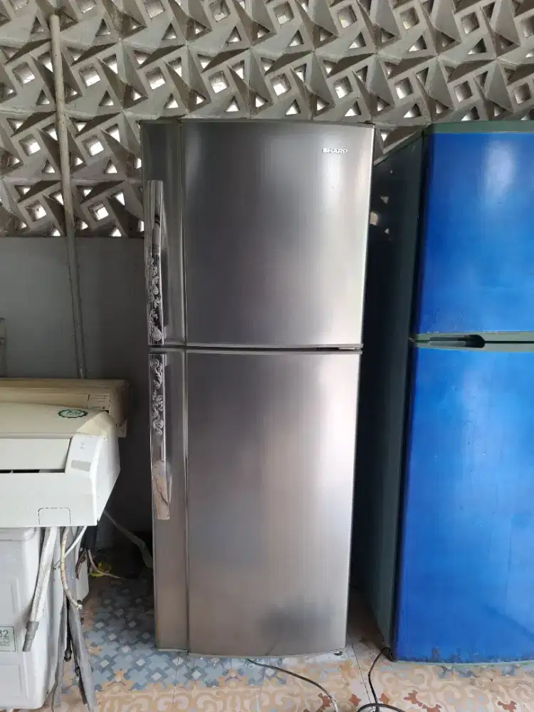 Kulkas 2 Pintu Dingin Murah