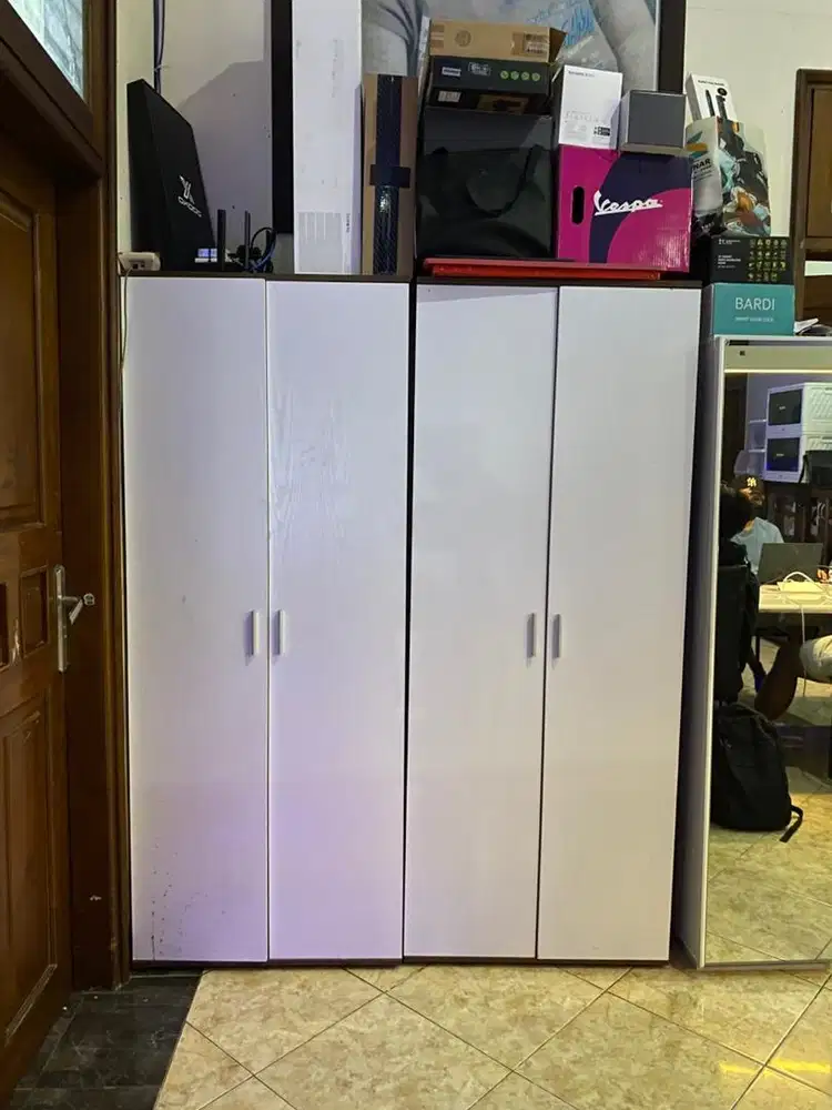 Ex Informa Lemari Kayu