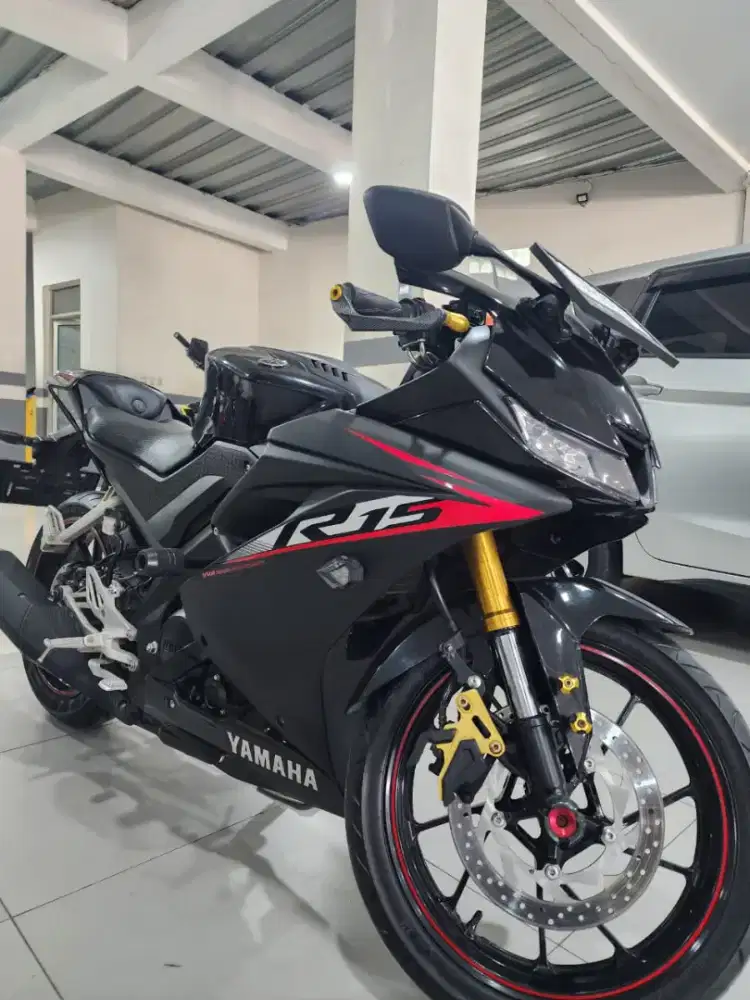 R 15 VVA THN 2020 KM 8K (PUTRA TUNGGAL MOTOR)