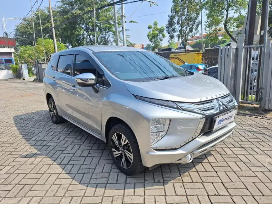 LOW DP Mitsubishi Xpander 1.5 Ultimate Bensin-AT 2022 RKS