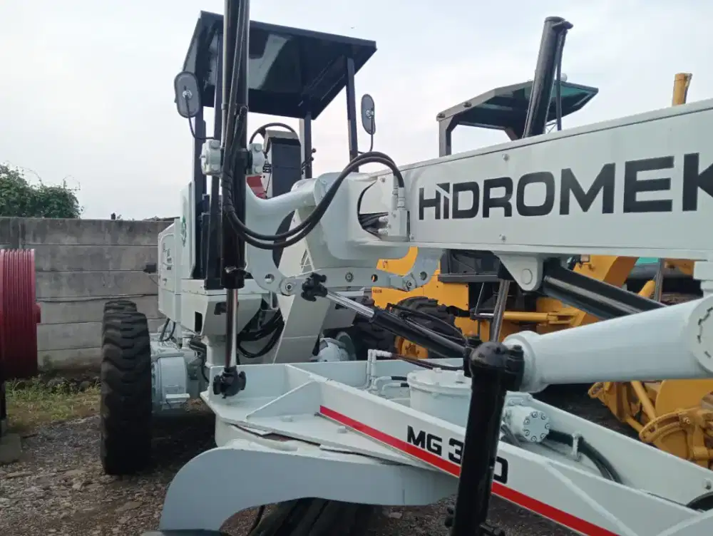 MOTOR GRADER 2011 HIDROMEK MG330