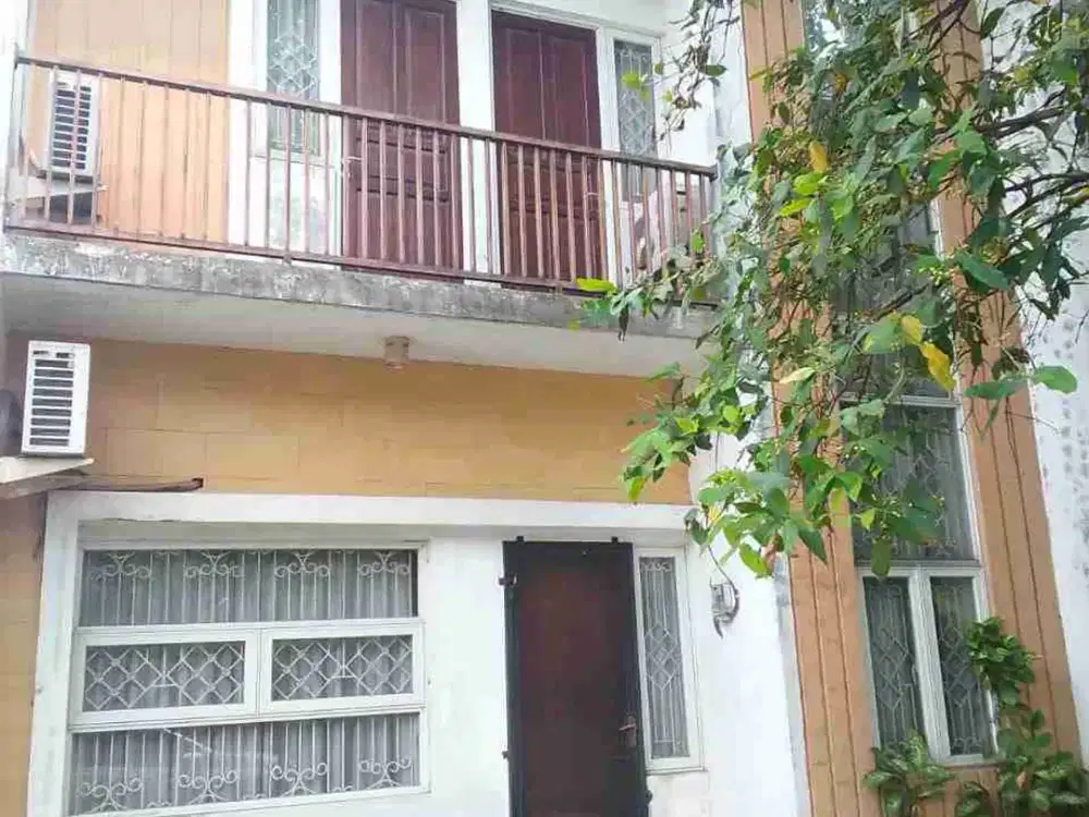 Rumah murah furnished di Nusa Jaya II Bintaro TangSel shm