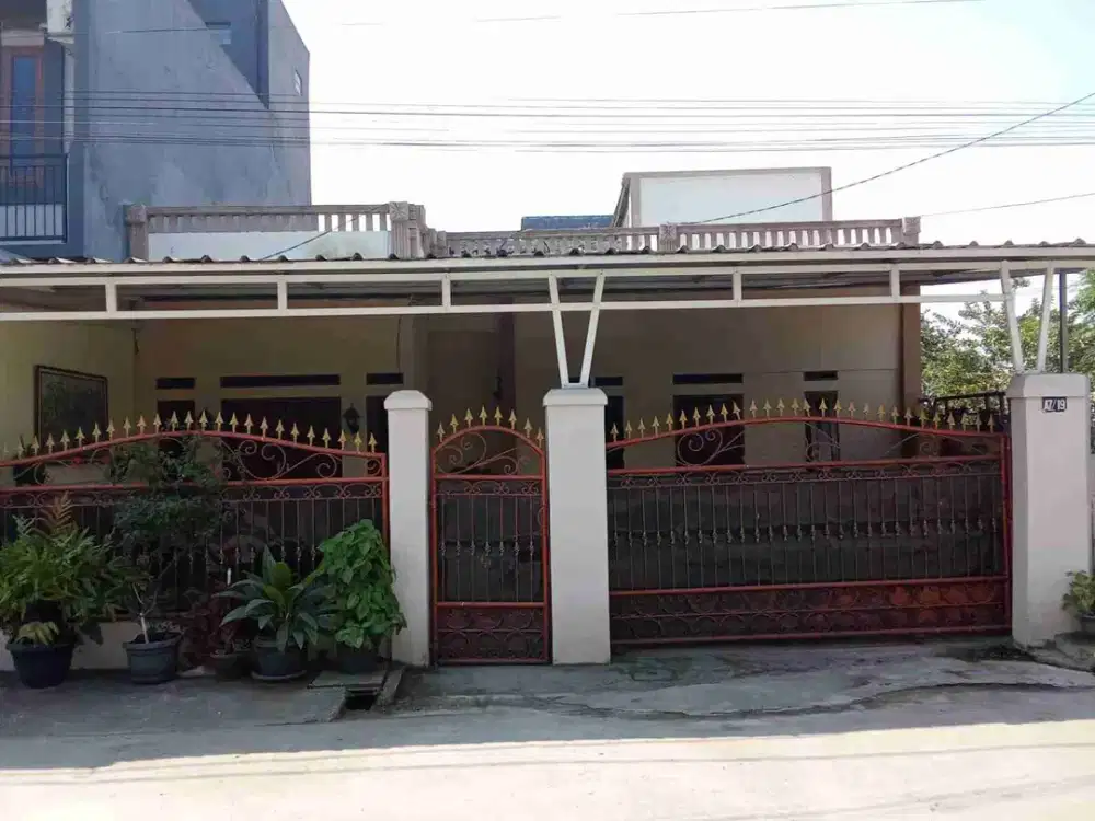 Di Jual Cepat Rumah Hoek  Siap Huni Di Komplek Gba 3 Ciganitri