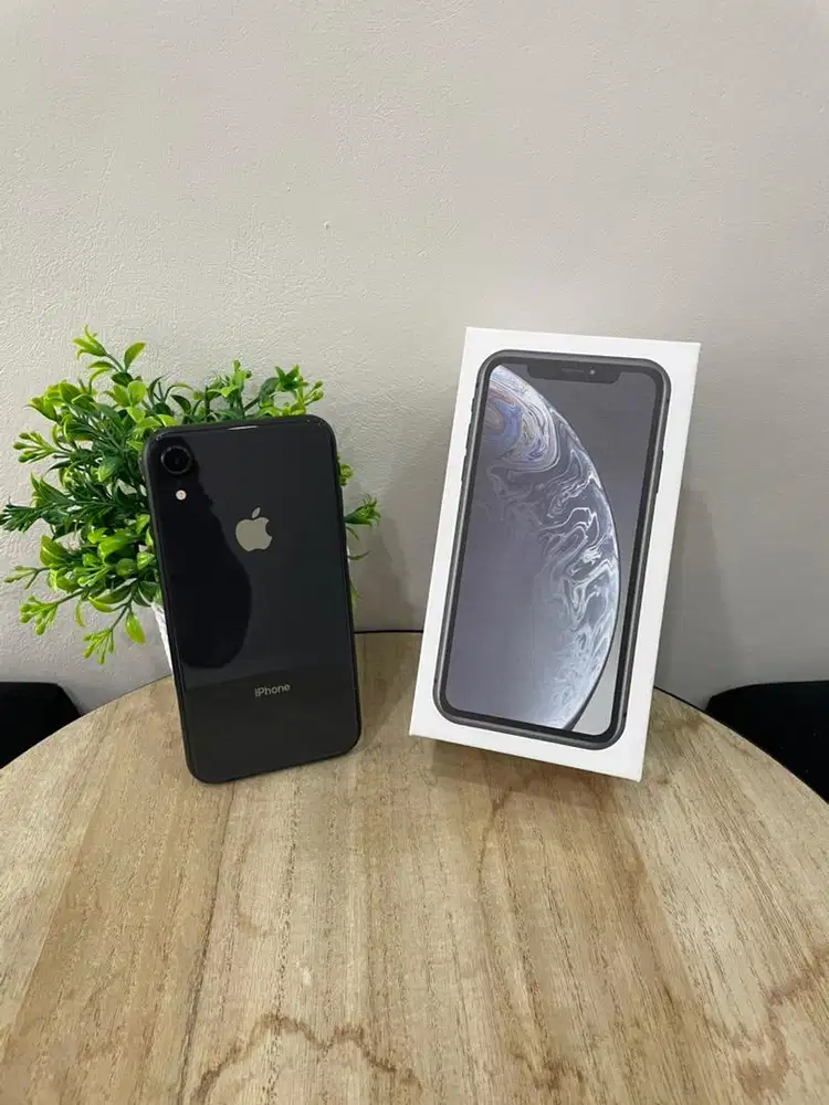 IPhone XR 128GB Black mulus Fullset BH 93% 3Utool 100 Sinyal Permanent