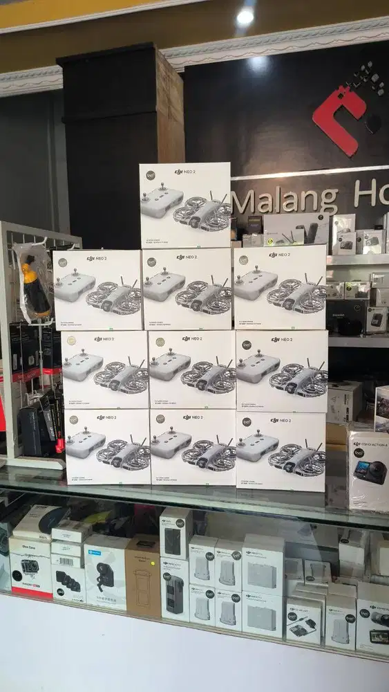 DJI Neo 2 - 4K High-Quality Imaging - Fly More Combo (Rc-N3)