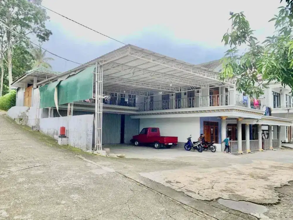 Rumah Halaman Luas Nyaman dan Siap Huni