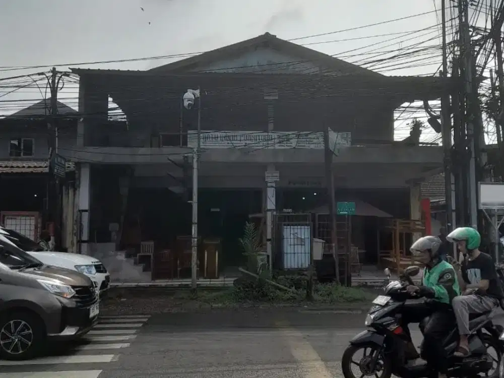 RUKO GANDENG 2 LT STRATEGIS PINGGIR JALAN DI KLENDER JAKARTA TIMUR