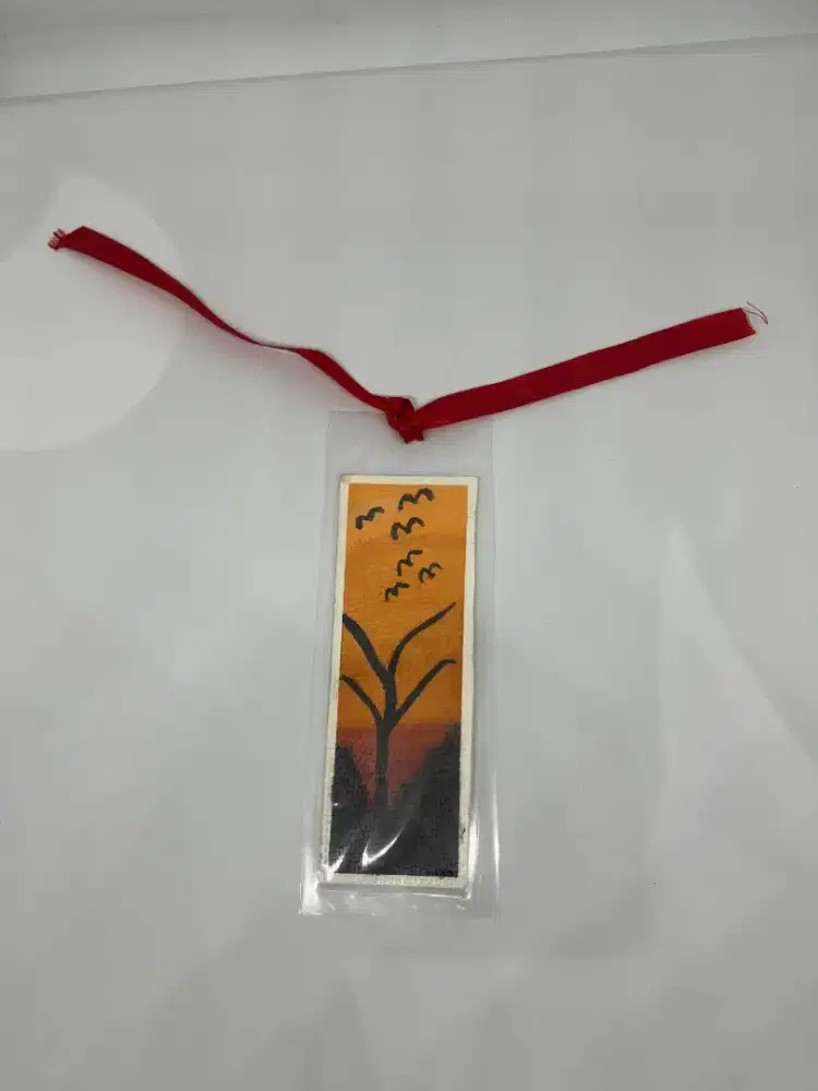 BookMark Senja Dengan Burung - HSC 2025