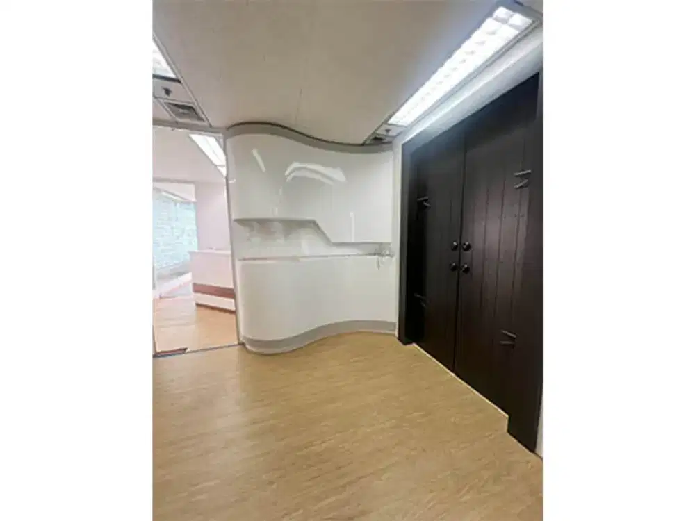 Office Space Disewakan Wisma Nugra Santana, Sudirman Luas 177 Semi Furnished