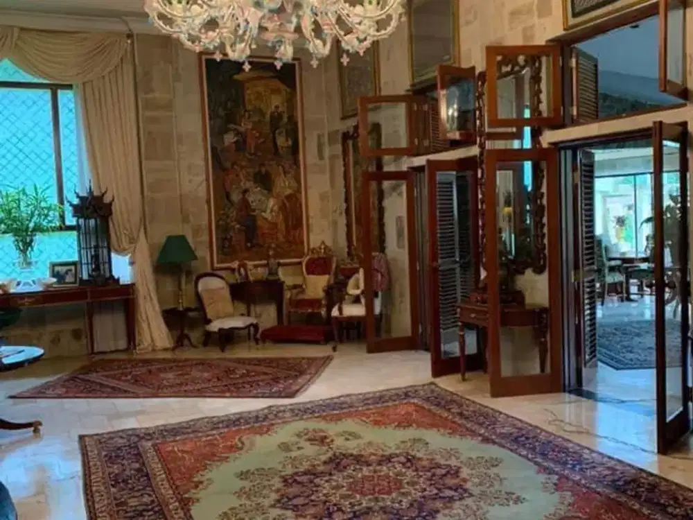 Dijual Private Vila di Cisarua Puncak Luas 9200 m2 dekat Taman Safari