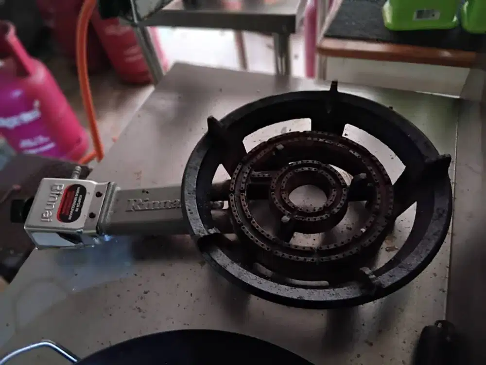 kompor mawar merek rinai besar masih bagus