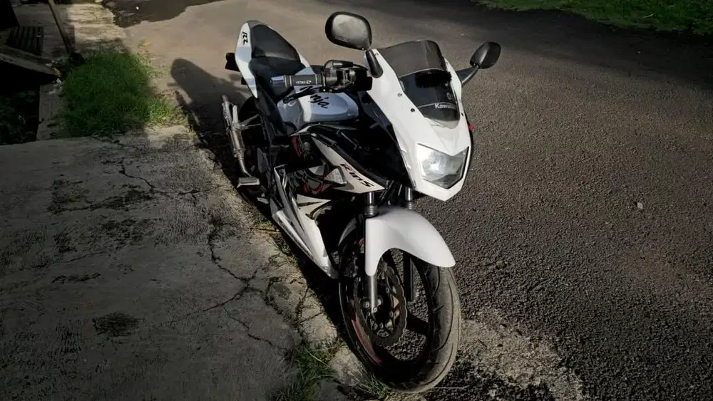 Kawasaki Ninja RR SE Tahun 2013 150CC (Special Edition)
