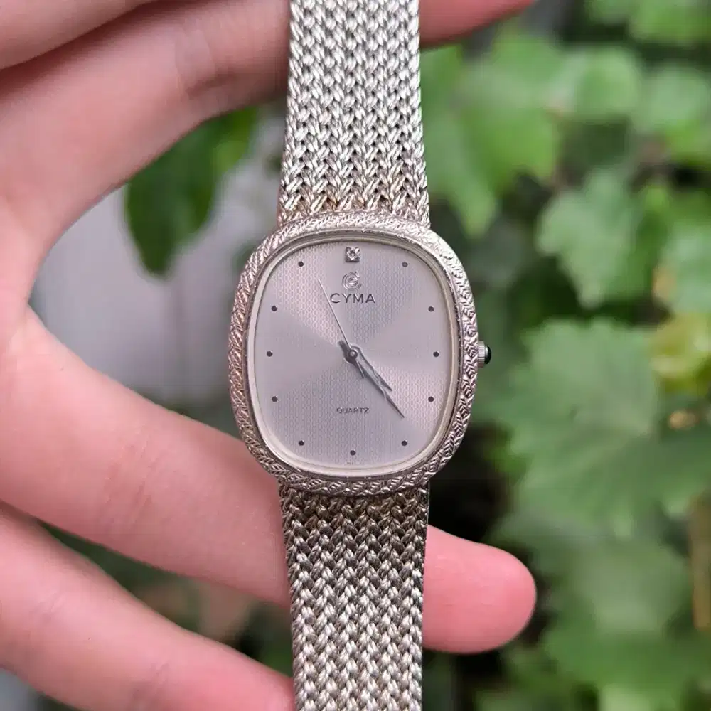 Cyma 705 Le Locle Quartz Vintage