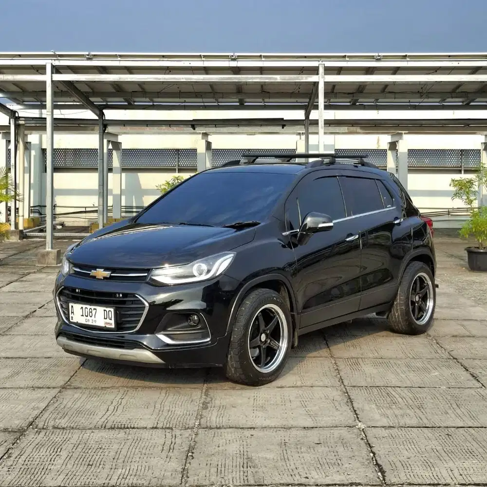 Chevrolet Trak premier 1.4 AT. Tahun 2018. Hitam. Low km. Perfect cond