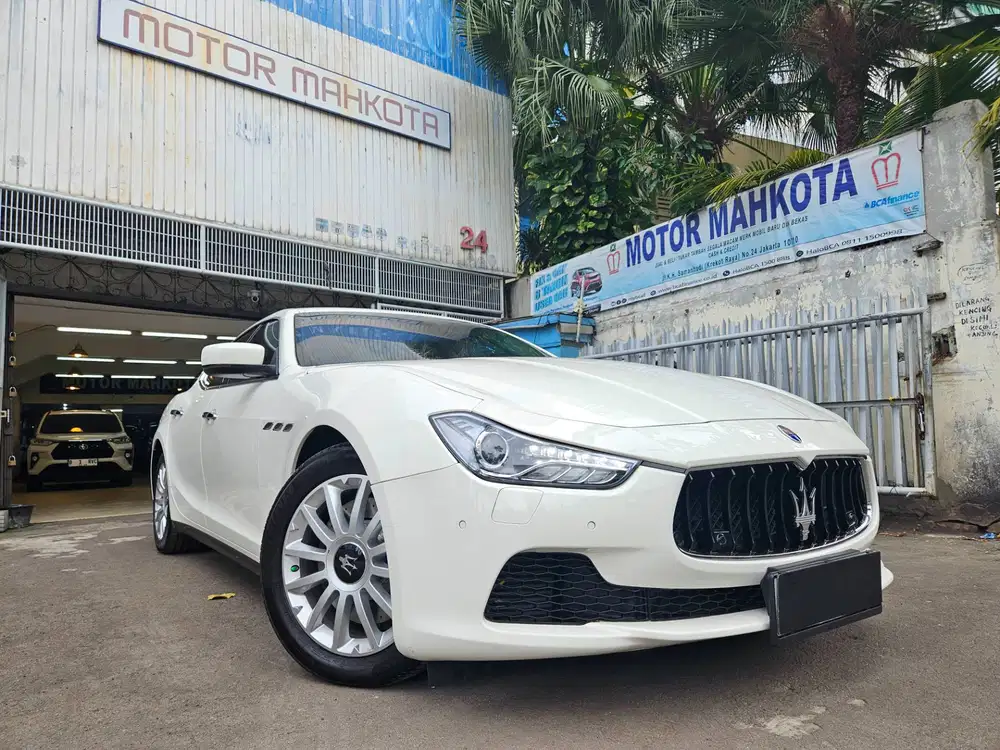 9 rb km Maserati Ghibli 3.0 V6 2015 nik 2014 putih gibli white ori