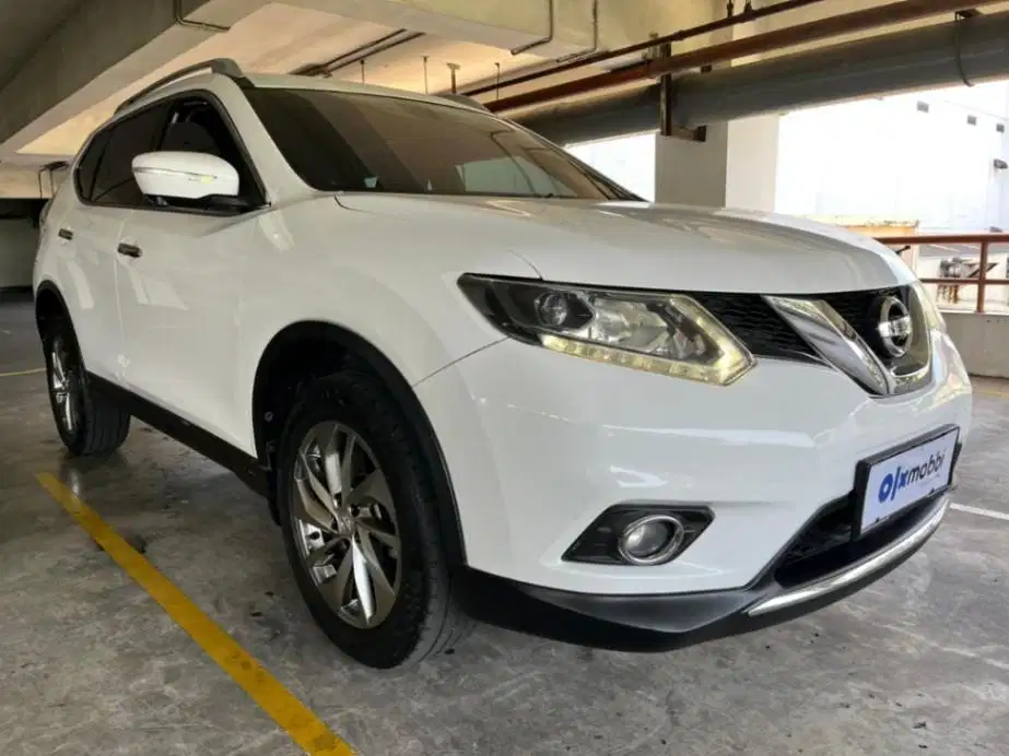 DP RENDAH Nissan XTrail 2.5 Bensin-AT 2015 BFDS