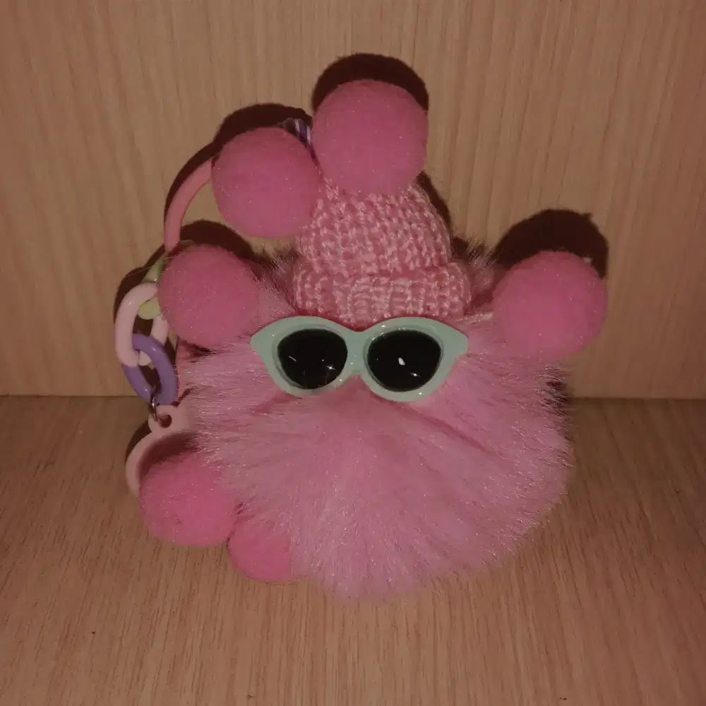 Gantungan kunci berbulu -HSC 2025