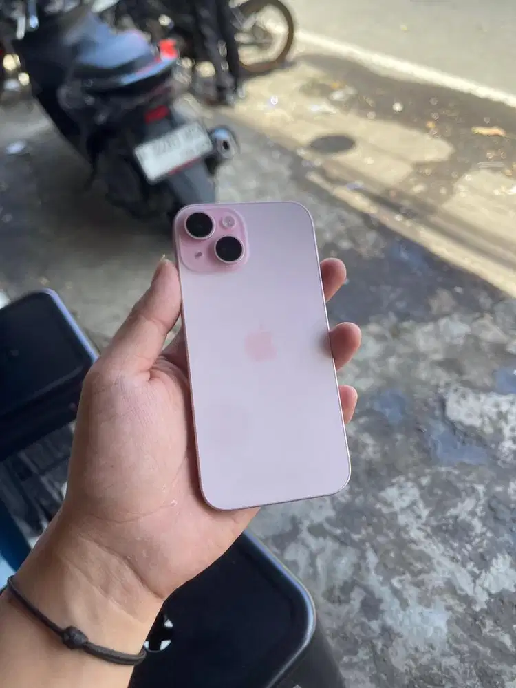 iphon 15 warna pink