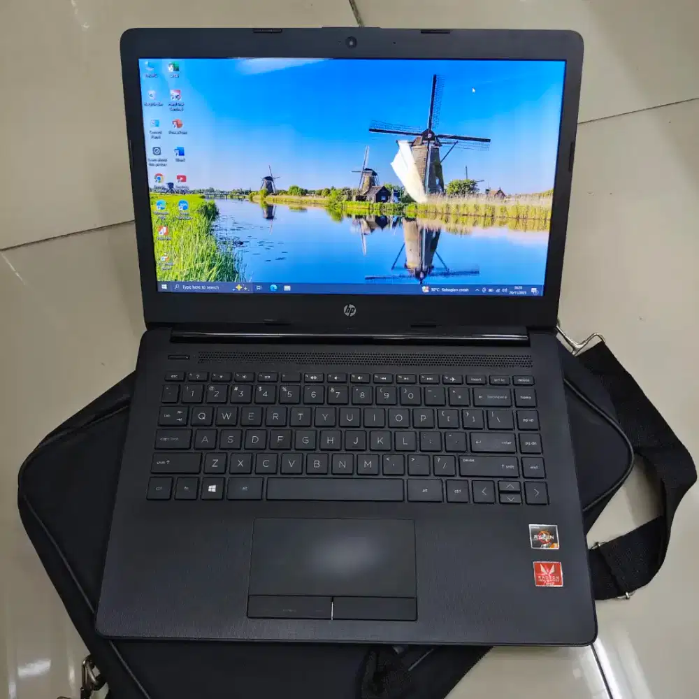 Dijual Laptop Pakaian Pribadi