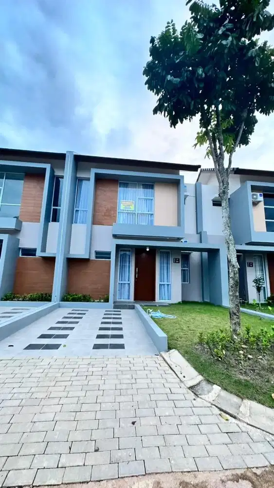 DISEWAKAN PERTAHUN FURNISH DEKAT BANDARA