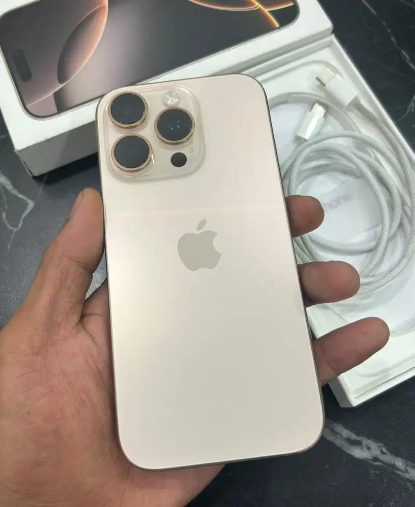 Iphone 16 Pro 128gb Ibox mulus fullset masih garansi
