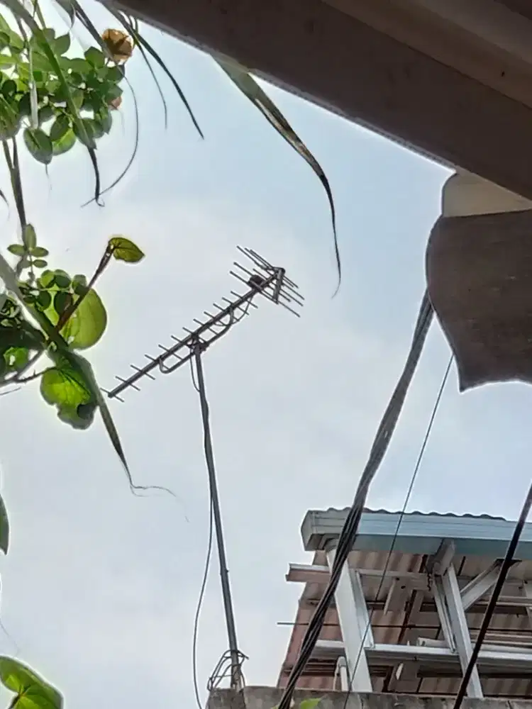 Semoga ada yg mau pasang antena tv digital