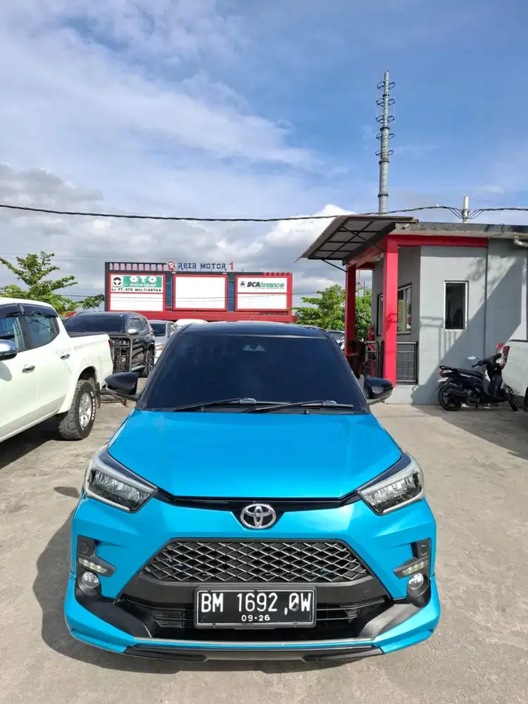 Raize 2021 GR TSS 2tone matic. Km 70rb