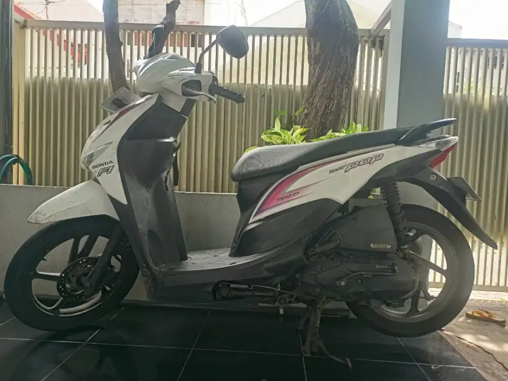 JUAL SECOND honda beat pop putih