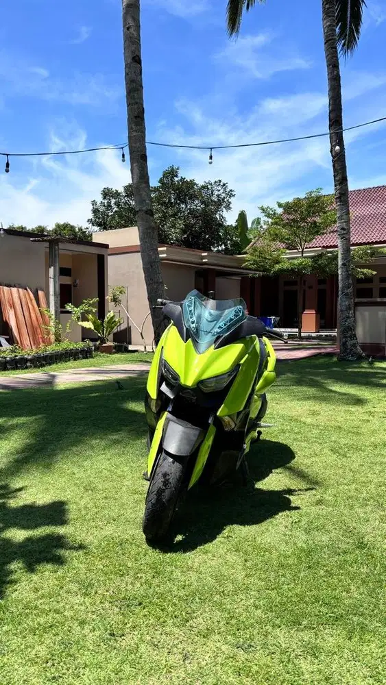Yamaha XMAX 2018 ABS – Full Kelengkapan & Kondisi Terawat