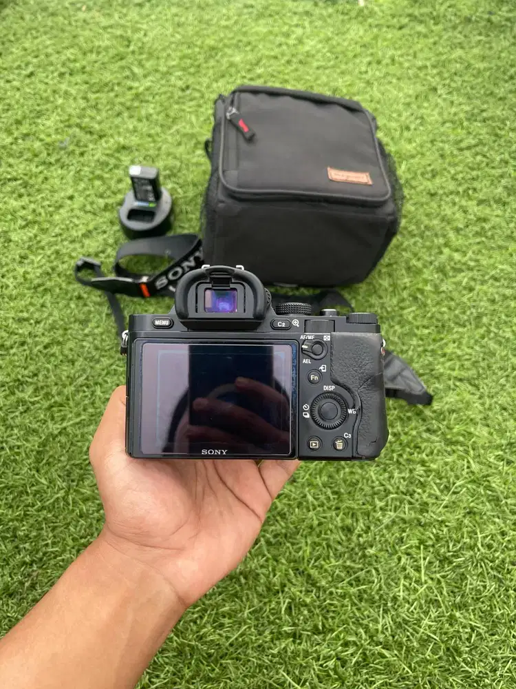 Mirrorless Sony A7 classic body only