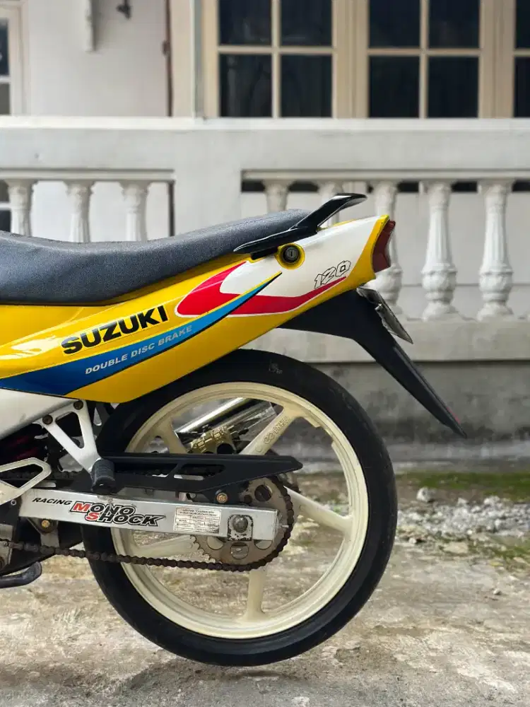 Satria lumba ru 2003 SS lengkap mulus