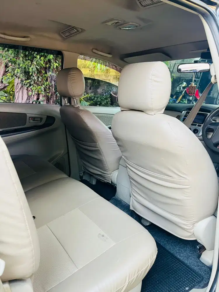 Toyota Kijang Innova 2013 Bensin