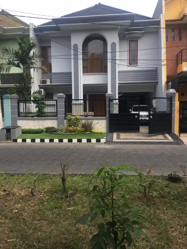 Dijual rumah babatan pratama